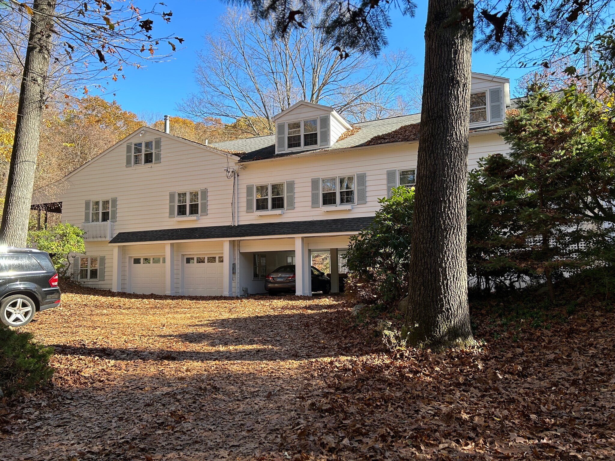 Building Photo - 89 Florida Hill Rd