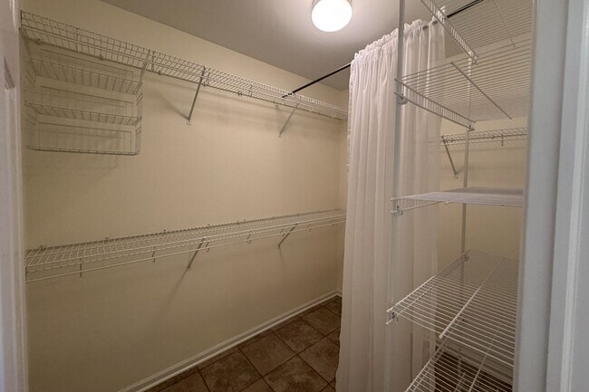 Building Photo - MOVE-IN SPECIAL! $500 OFF FIRST MONTH'S RENT! Large Townhome in North Ames