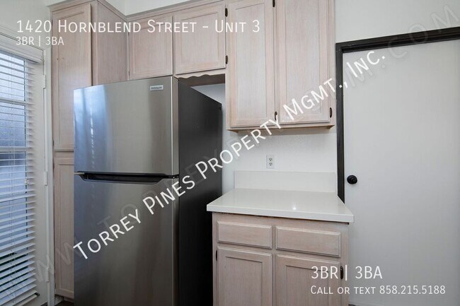 Building Photo - 1420 Hornblend St