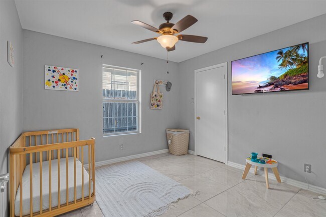 Building Photo - 1629 Sweden Ln
