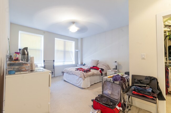 Building Photo - 2516 N Willetts Ct