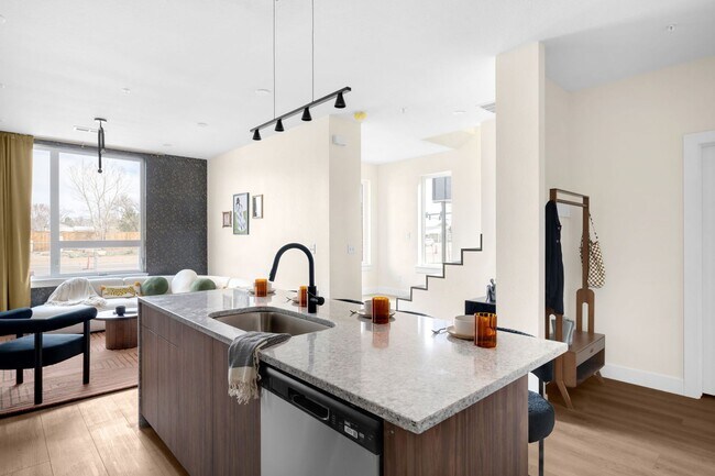 Building Photo - Modern 2-Bedroom, 2.5-Bath Townhome in Wes...