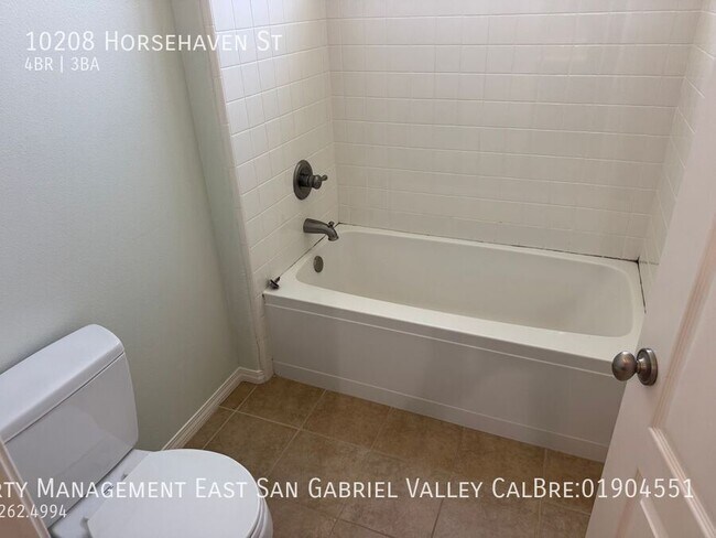 Building Photo - 10208 Horse Haven St