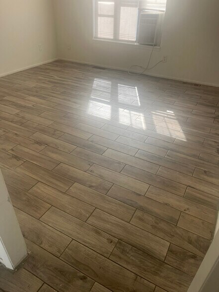 Building Photo - 9347 W Longview Pkwy