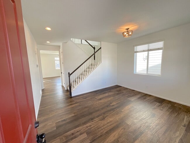 Building Photo - 3 Bedroom Home Available Near N Powers Blvd & Dublin Blvd!