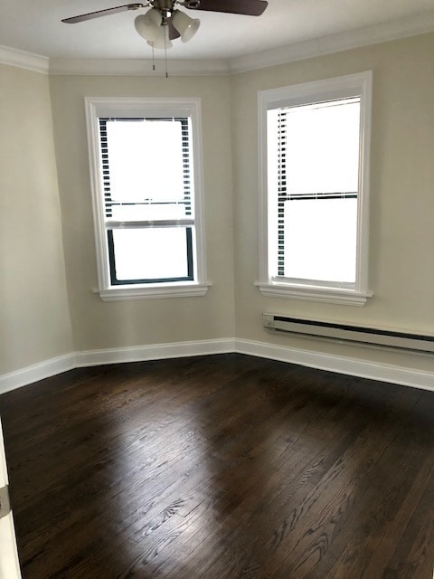 Building Photo - 3839 N Greenview Ave