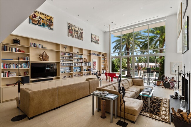 Building Photo - 500 Isle of Capri Dr