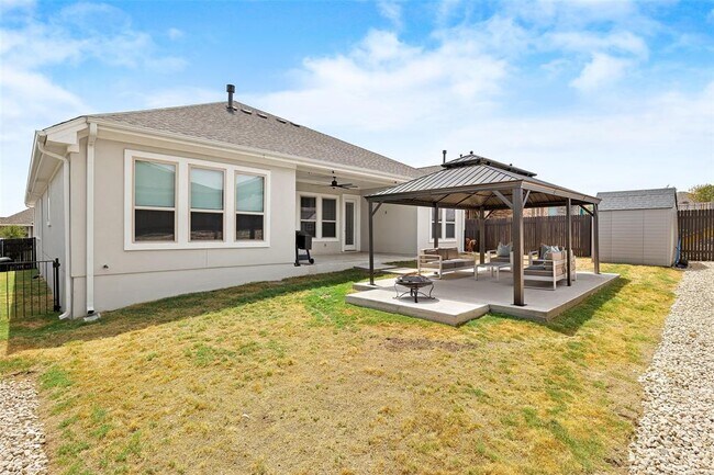 Building Photo - 124 Adina Dr