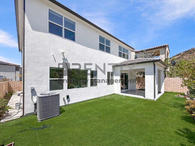 Building Photo - 19206 Blackthorn Dr