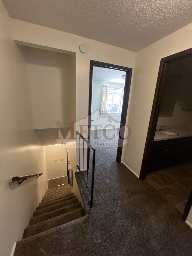 Building Photo - 14401