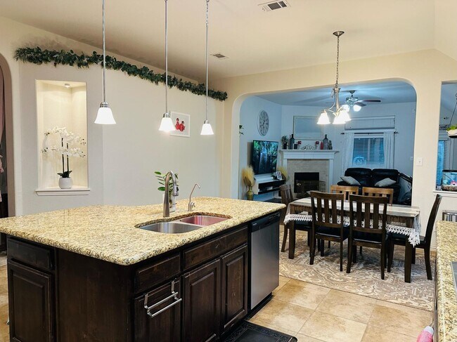 Building Photo - 2448 Elm Valley Dr