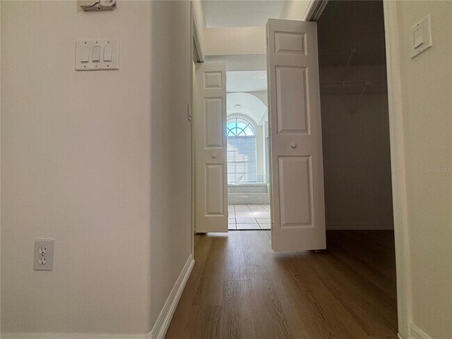 Building Photo - 3921 Talah Dr