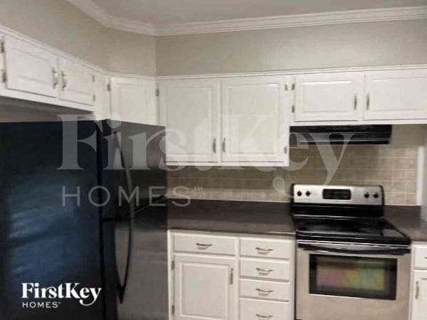 Building Photo - 441 Pinellas St