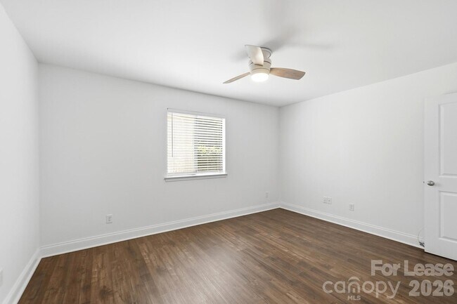 Building Photo - 2900 Heathstead Place