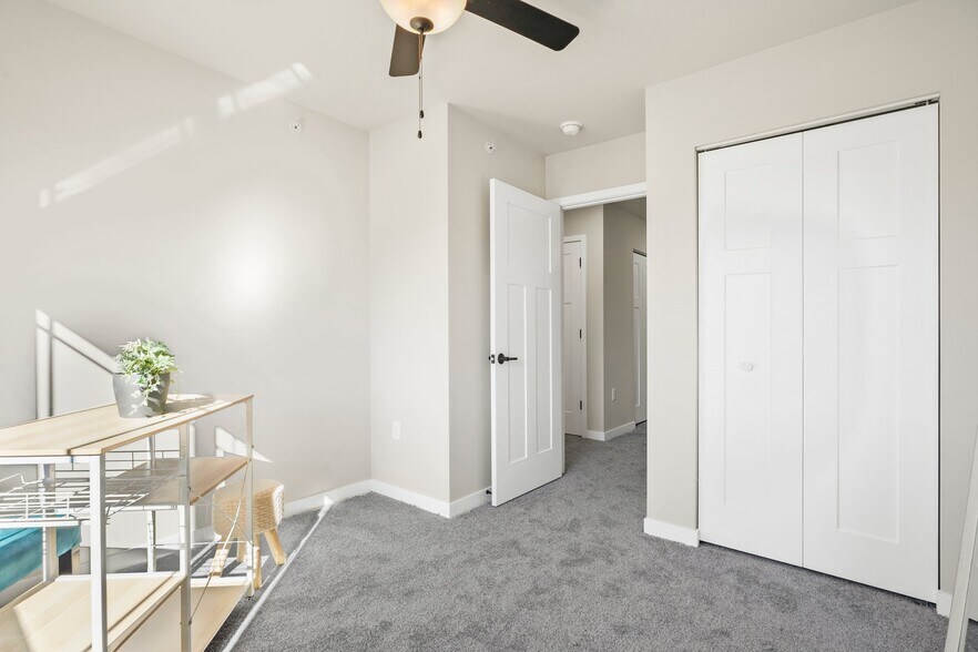 Building Photo - 5713 Eternity Dr