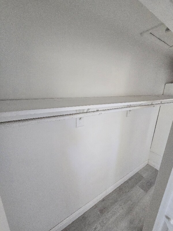 Building Photo - 212 SE 9th Ave