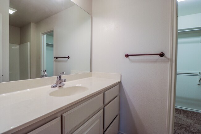 Building Photo - 9806 Avenue W