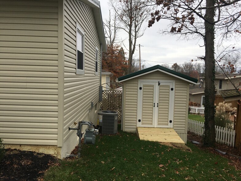 Building Photo - 203 Rockridge Rd