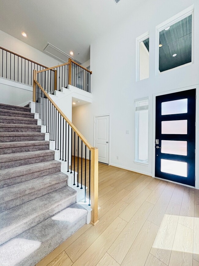 Building Photo - 9714 Periwinkle Chase Dr