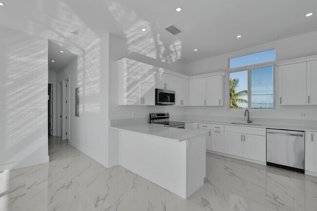 Building Photo - 31368 Ave I