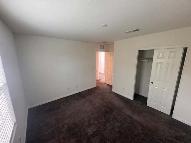 Building Photo - Charming 2-Story Townhome | 2 Bedrooms, 2 Baths & Community Pool