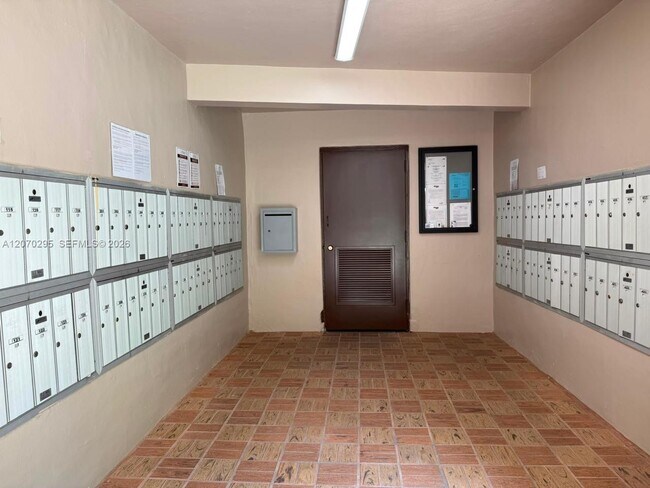 Building Photo - 8420 SW 133rd Avenue Rd