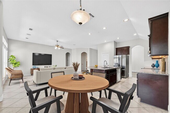 Building Photo - Summer Cloud Lane, Pearland, TX 77584 - 4 BR 2.5 BA single-family home