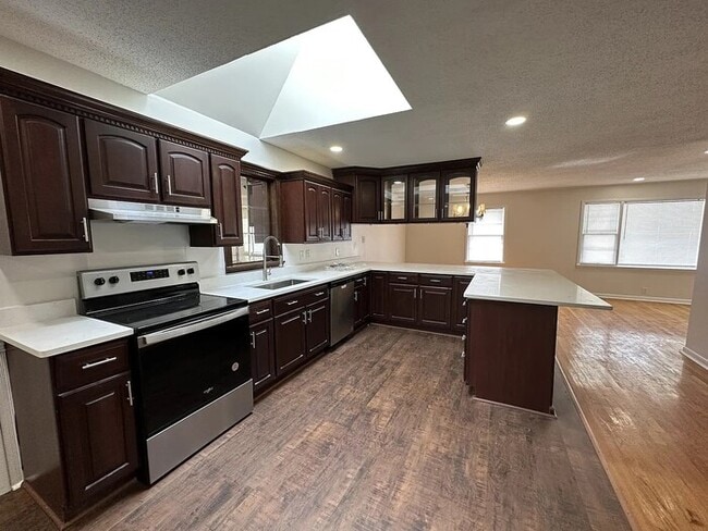 Building Photo - 2712 Garvin Rd NW