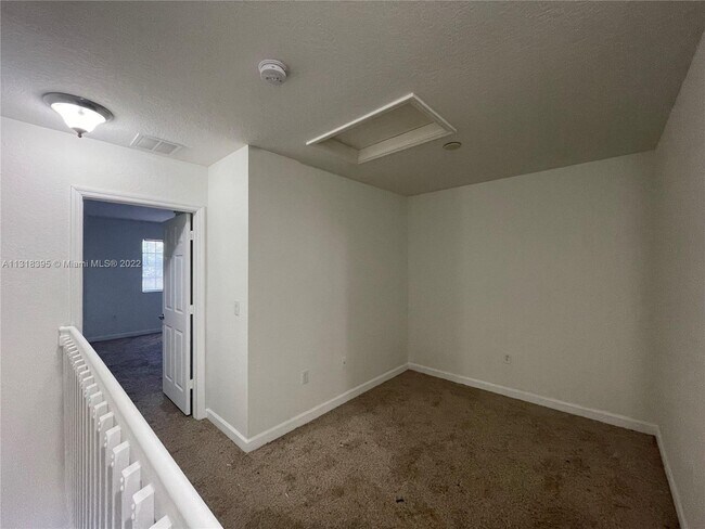 Building Photo - 4130 Napoli Lake Dr