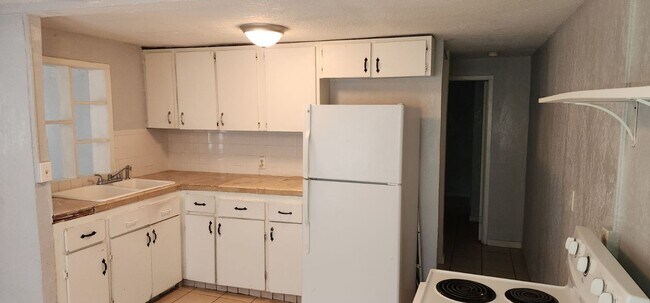 Building Photo - 27 Lake Eustis Crossing RES 228