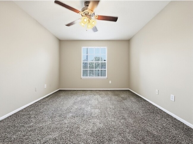 Building Photo - 2/2 Condo in Park Central, Millenia Area, Orlando