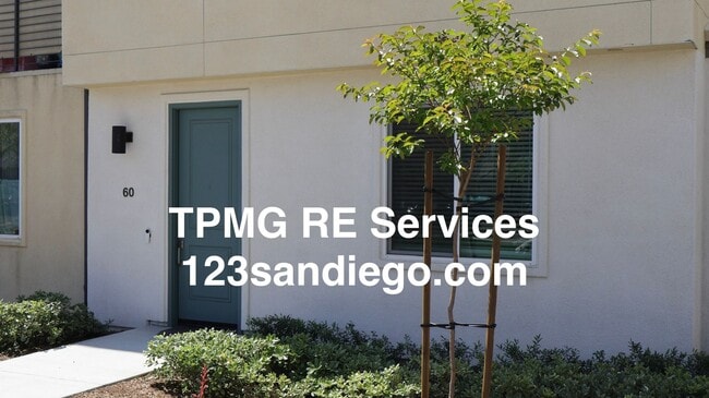 Building Photo - 4 bedrooms 3.5 baths townhome in South San Diego