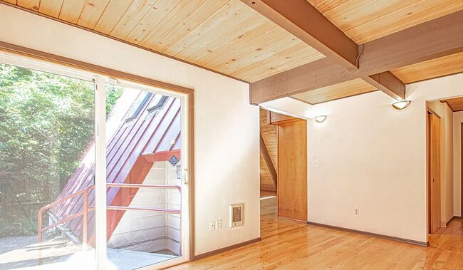 Building Photo - Charming A-Frame Retreat with Creekside Se...