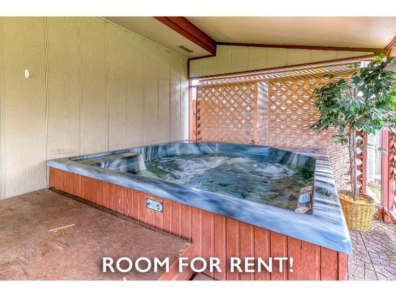 Building Photo - 612 Rocky Mountain Way