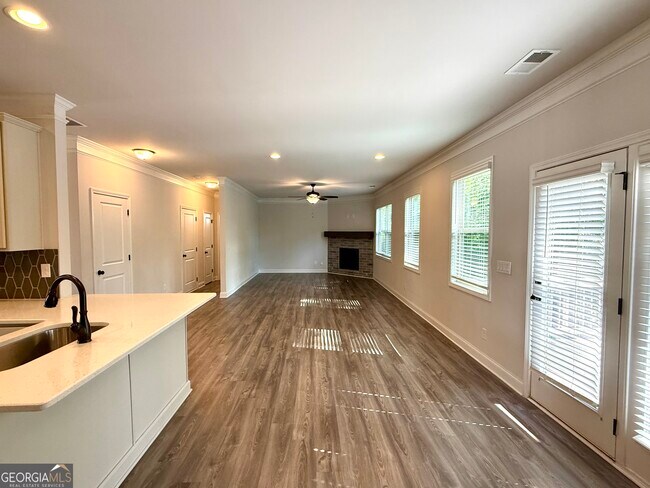 Building Photo - 315 Hudson Chase Ct