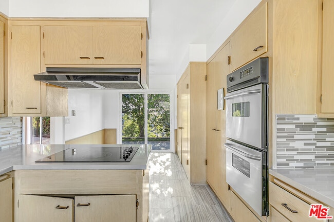 Building Photo - 3543 Scadlock Ln