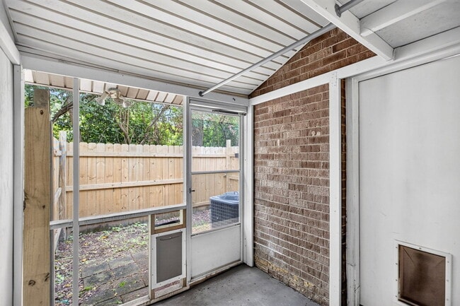 Building Photo - 6279 Lucille Dr