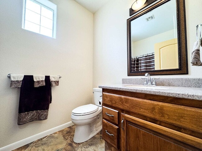 Building Photo - “Well Maintained 2-Bedroom, 2-Bathroom Home in Foothills”