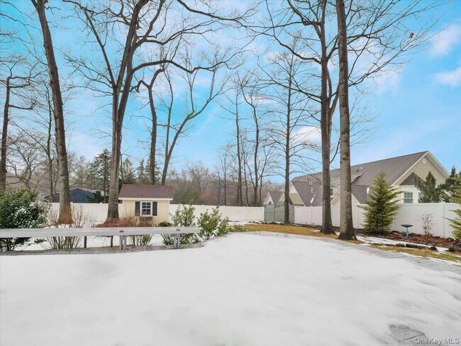 Building Photo - 5 Indian Dr