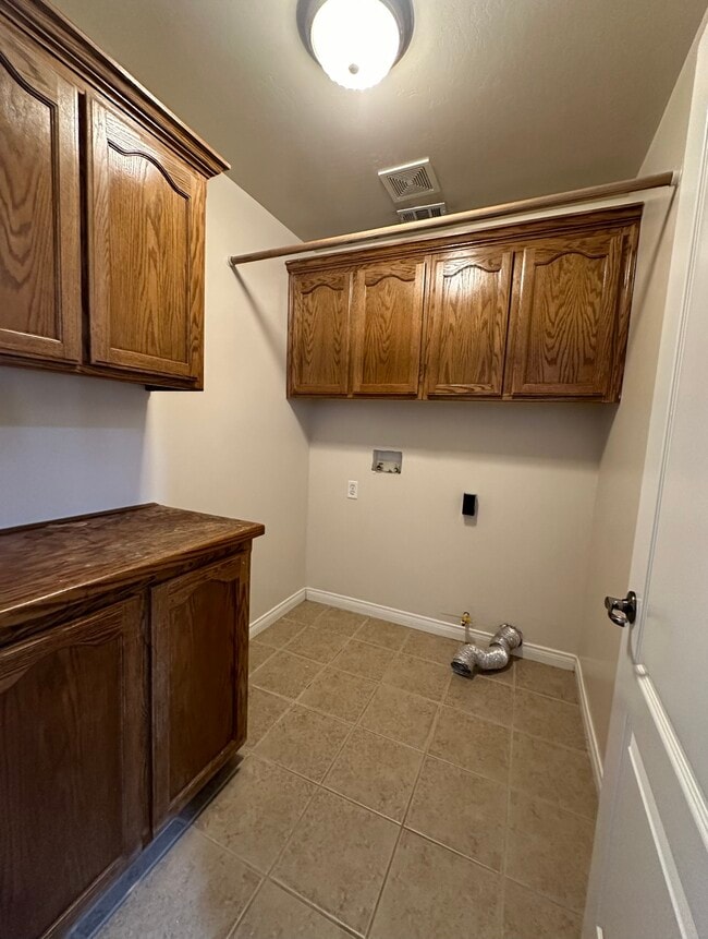 Building Photo - 229 Villa Elegante Dr