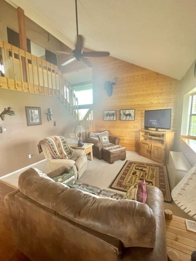 Building Photo - For Rent – Fully Furnished Home in Lake Hatcher