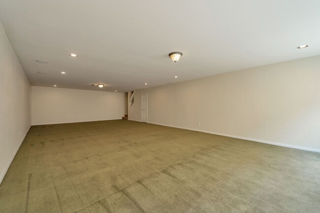 Building Photo - 4127 Abernethy Forest Pl