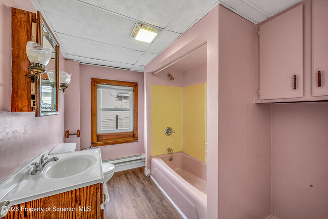 Building Photo - 1216 Lafayette St