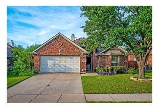 Building Photo - 8309 Green Ash Dr