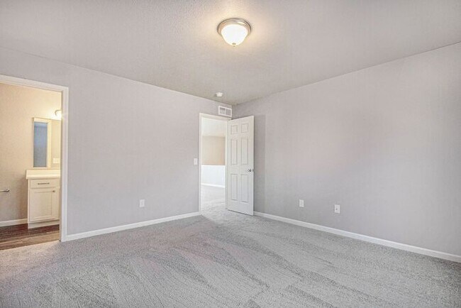 Building Photo - 6919 W Galway Cir