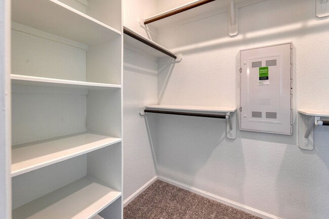 Building Photo - 125 Rangel Dr