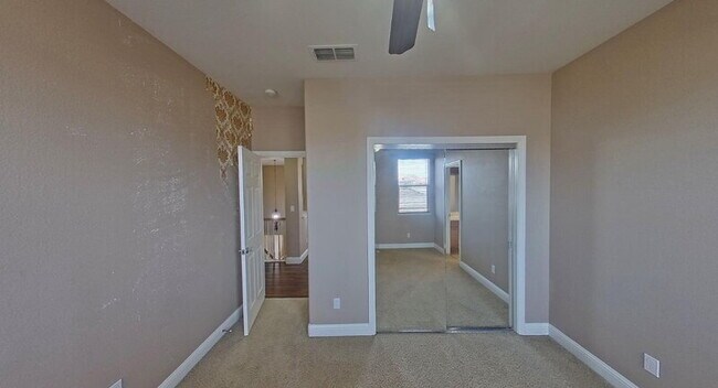 Building Photo - 1692 Woodhaven Cir