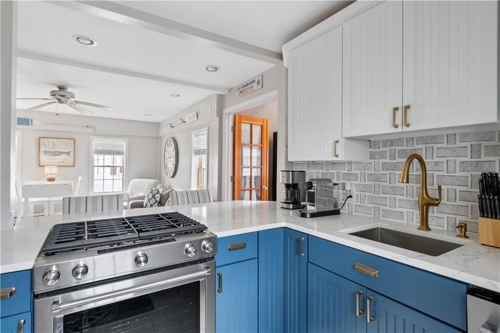 Building Photo - 22 Stockholm St