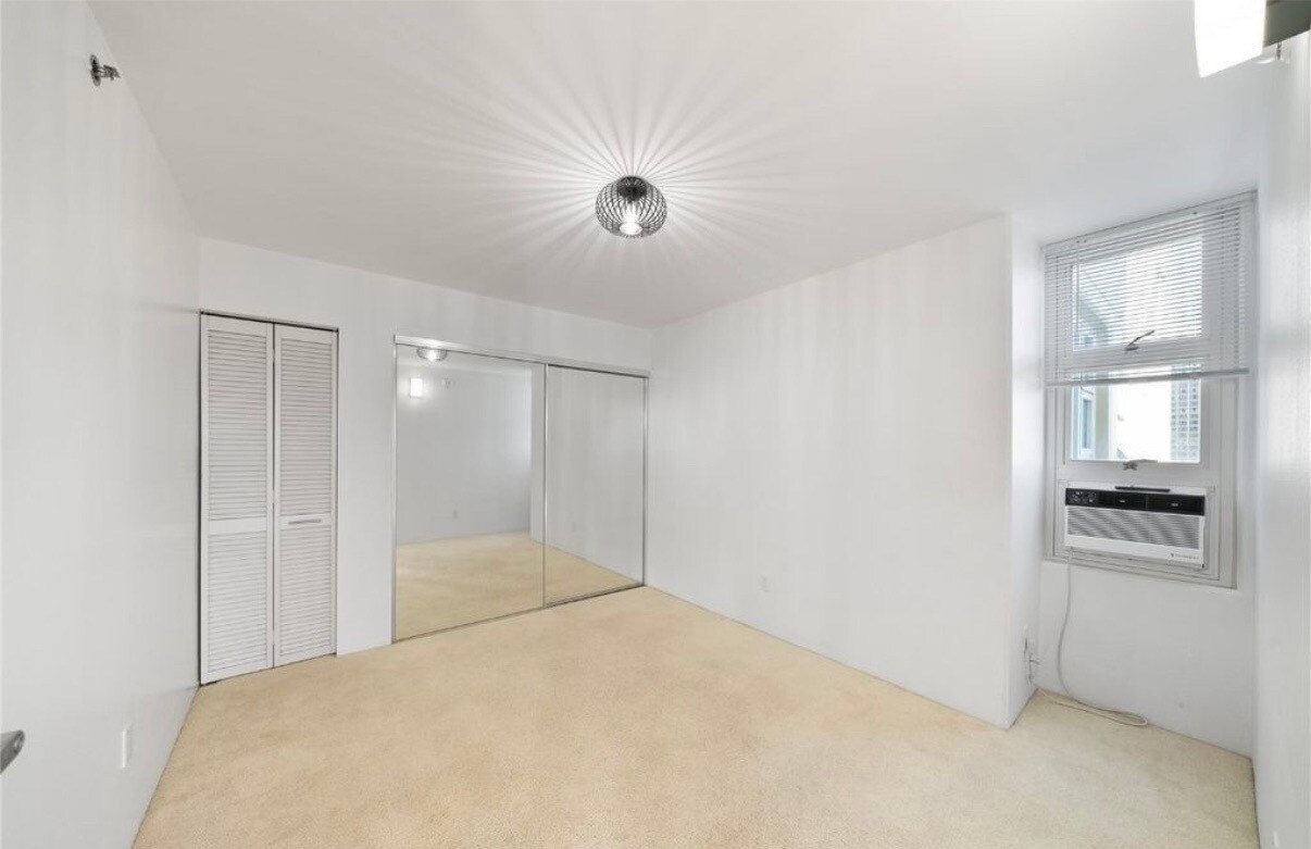 Bedroom 1 - 215 N King St