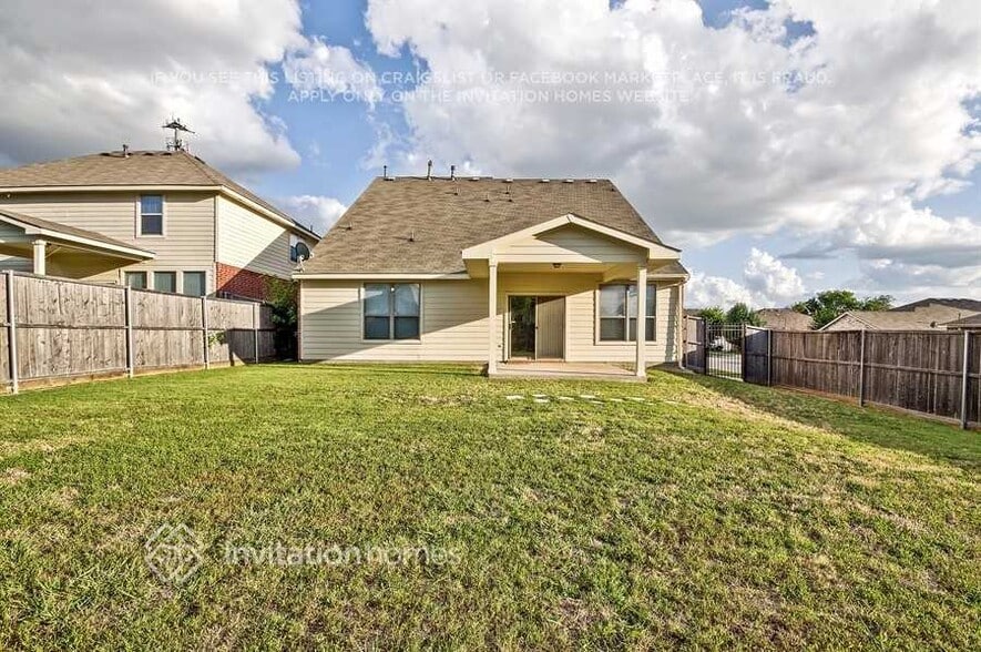 Building Photo - 5601 Desert Willow Ct